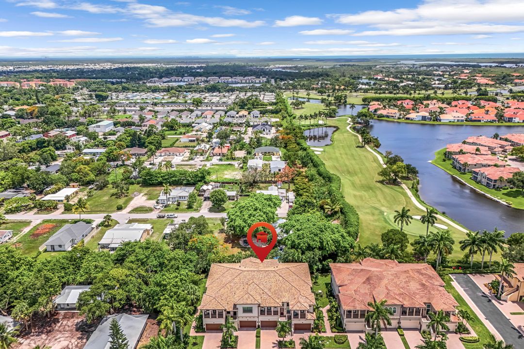 2542 Windward Ct #16-201, Naples, FL 34112