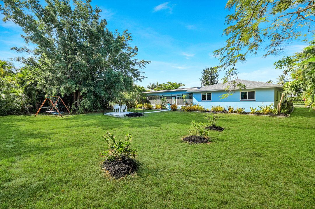 620 Bayside Dr, Fort Myers, FL 33919