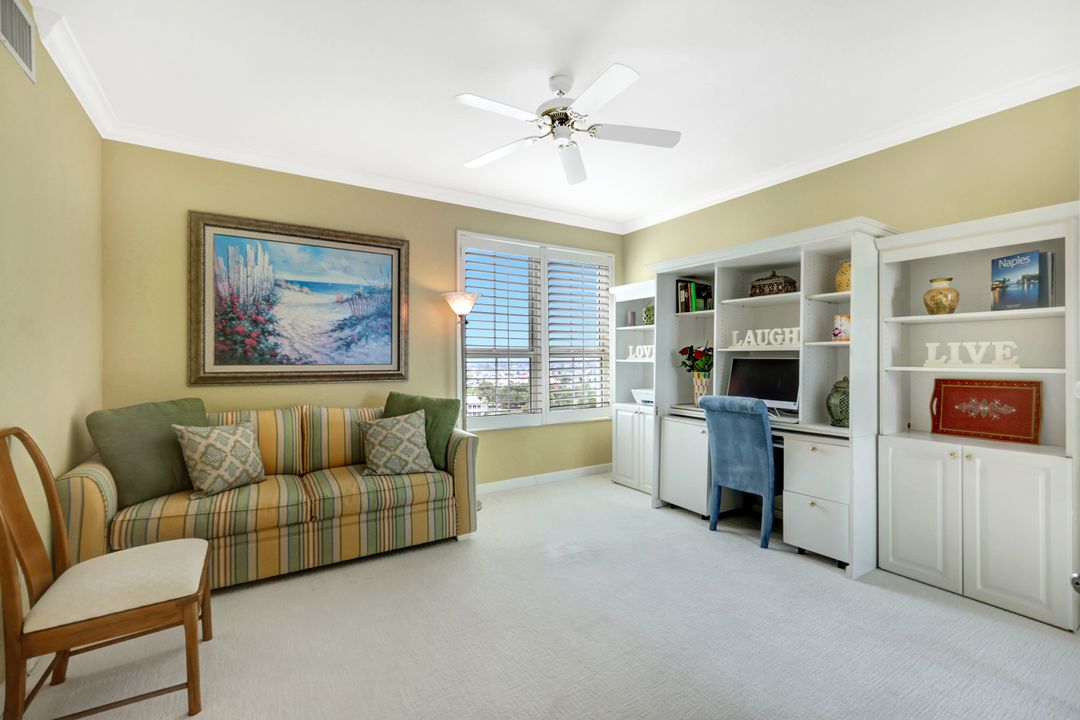 325 Dunes Blvd #1007, Naples, FL 34110