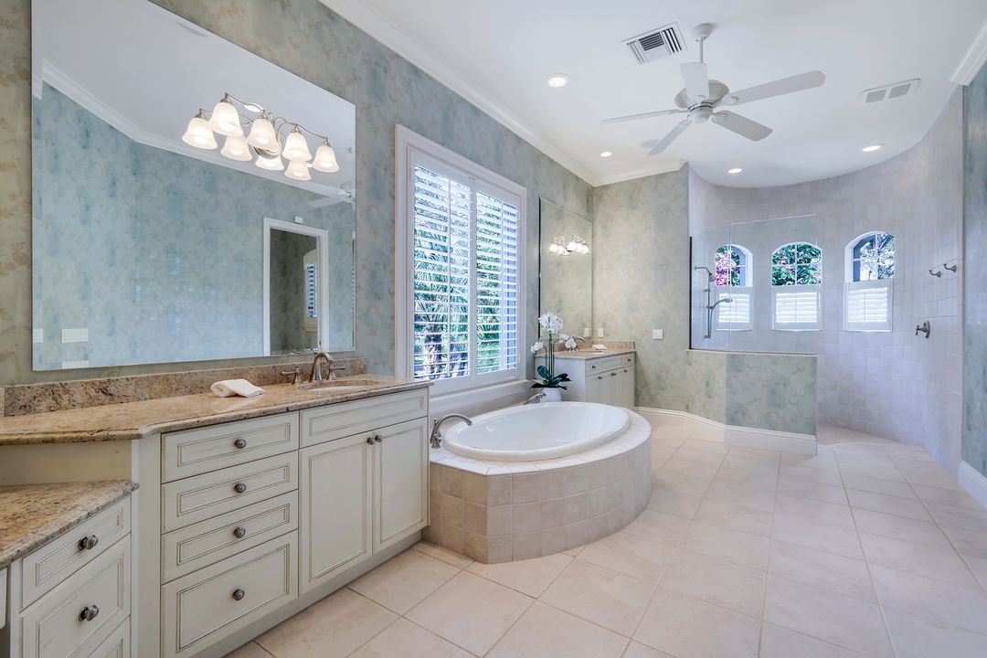 1483 Gormican Ln, Naples, FL 34110