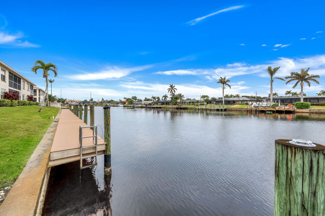 1713 Beach Pkwy #301, Cape Coral, FL 33904