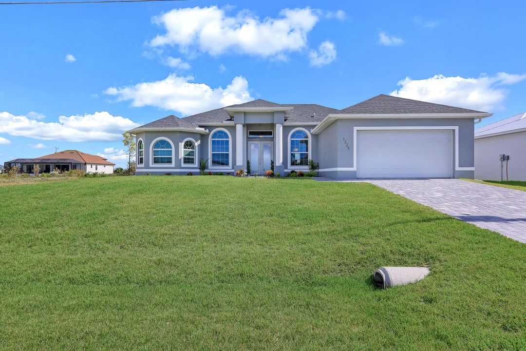 1225 NW 33rd Ave, Cape Coral, FL 33993