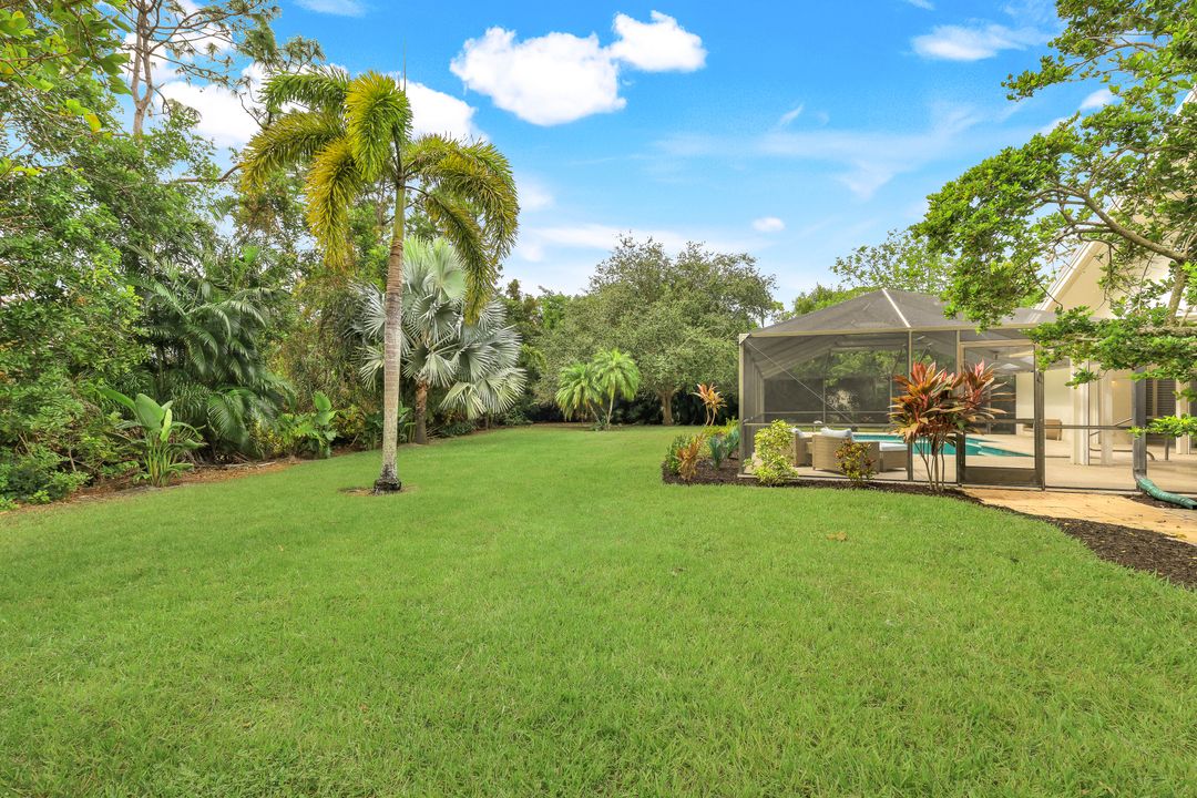 2209 Noble Ct, Naples, FL 34110