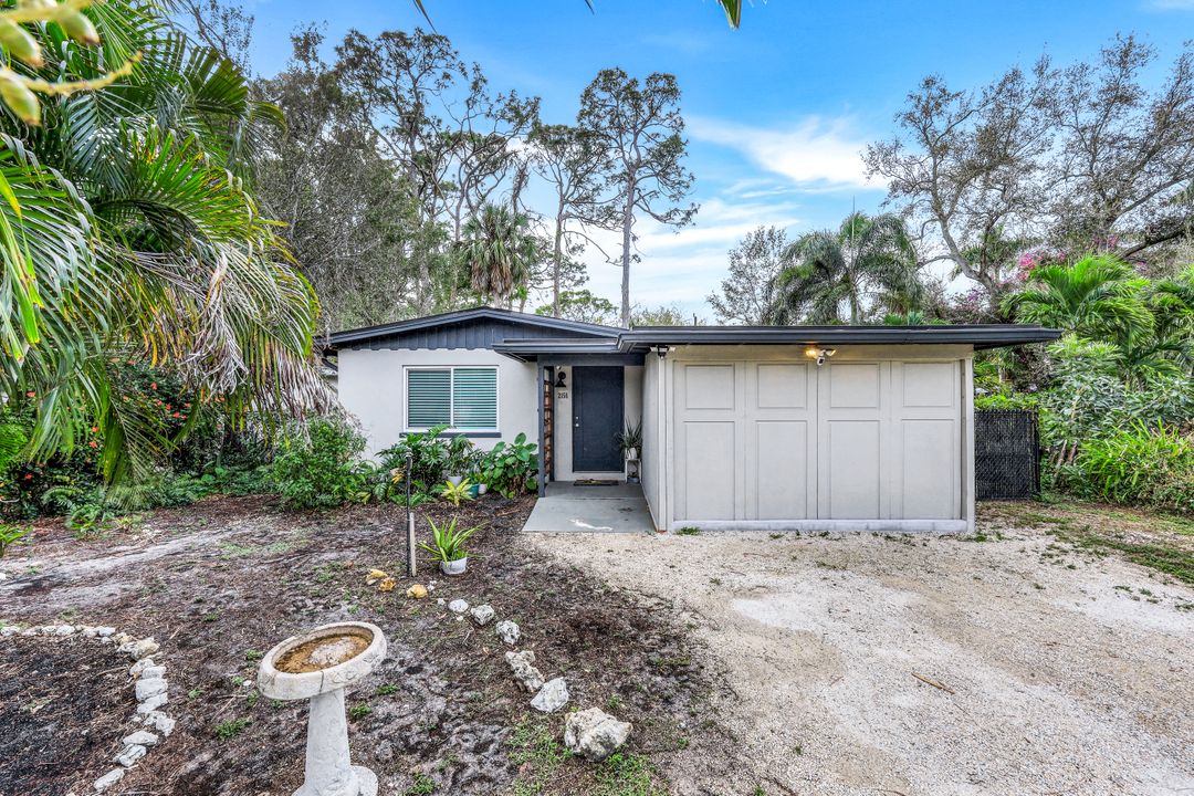 2156 Stella St, Fort Myers, FL 33901