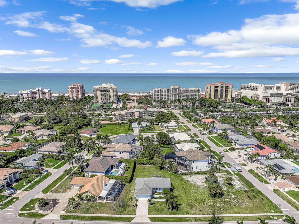 486 Landmark St, Marco Island, FL 34145