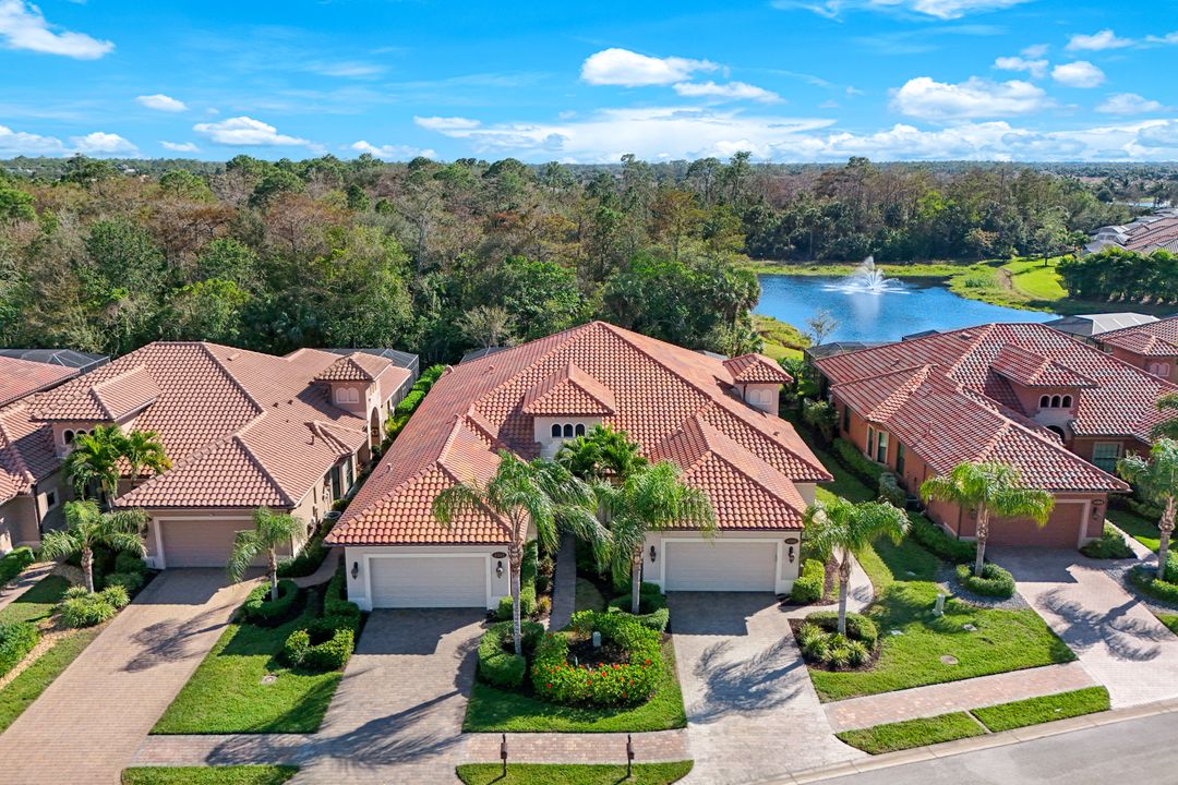 6592 Roma Way, Naples, FL 34113