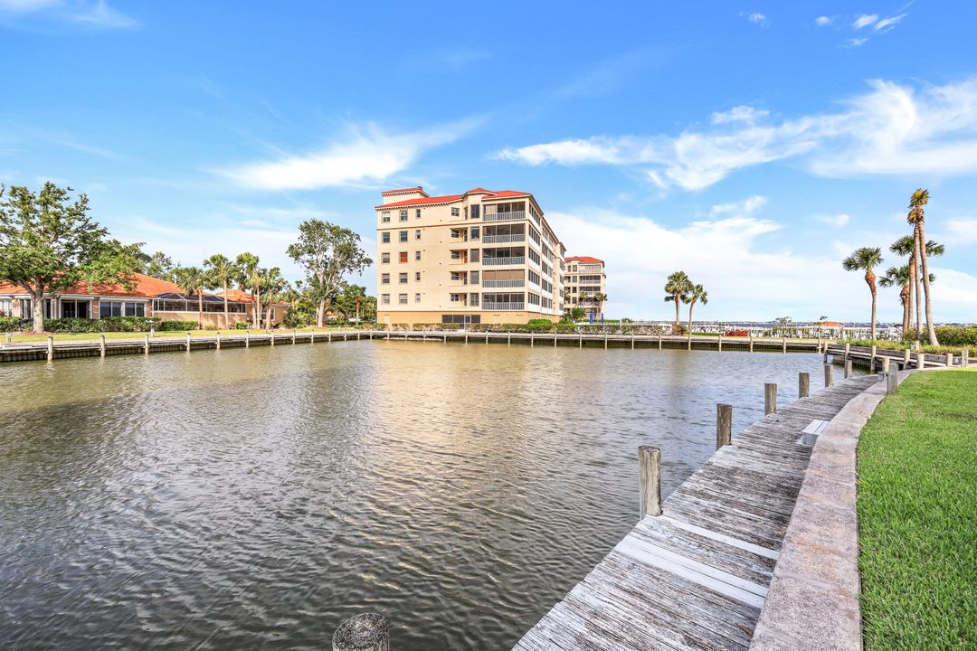 15210 Portside Dr #101, Fort Myers, FL 33908