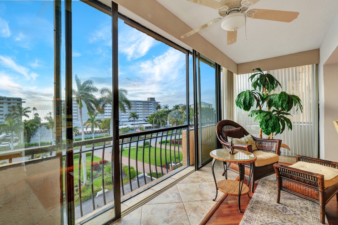 3430 Gulf Shore Blvd N #5F, Naples, FL 34103