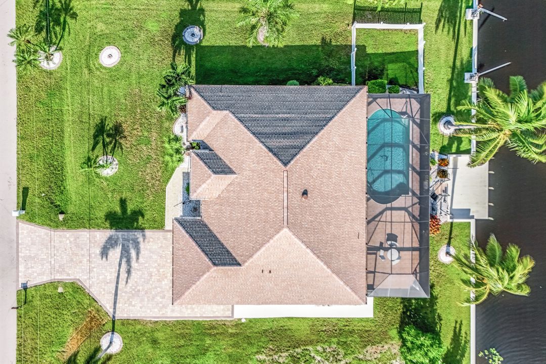 2727 SW 2nd Terrace, Cape Coral, FL 33991