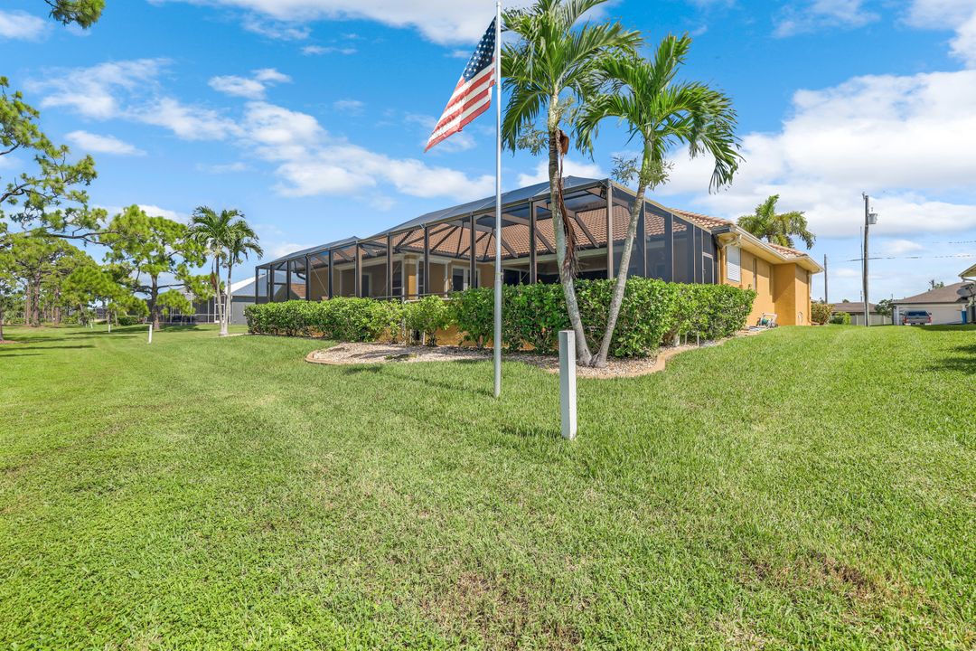 1208 SW 16th Terrace, Cape Coral, FL 33991