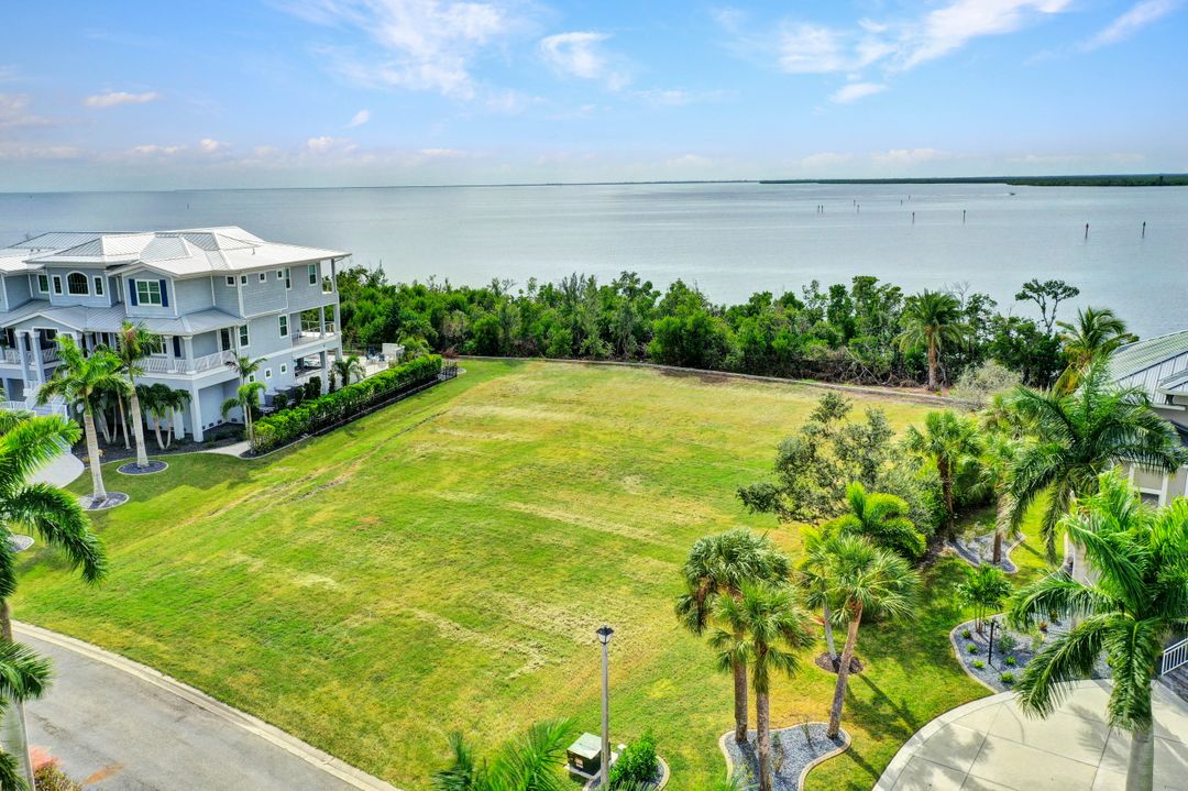 4591 Grassy Point Blvd, Port Charlotte, FL 33952