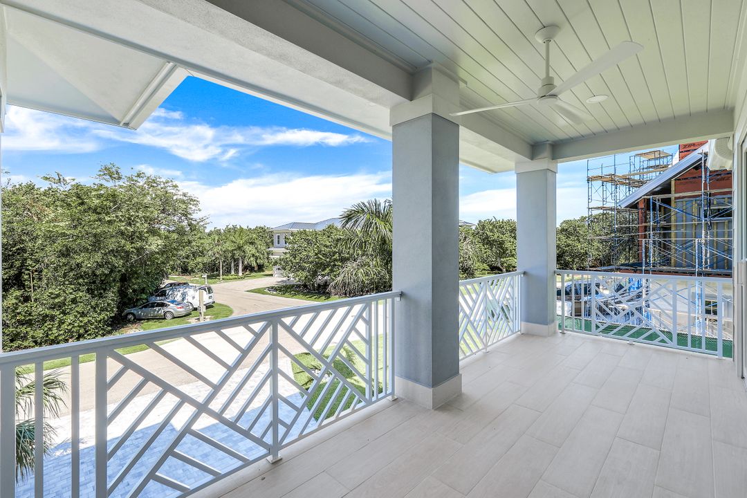 700 Waterside Dr, Marco Island, FL 34145