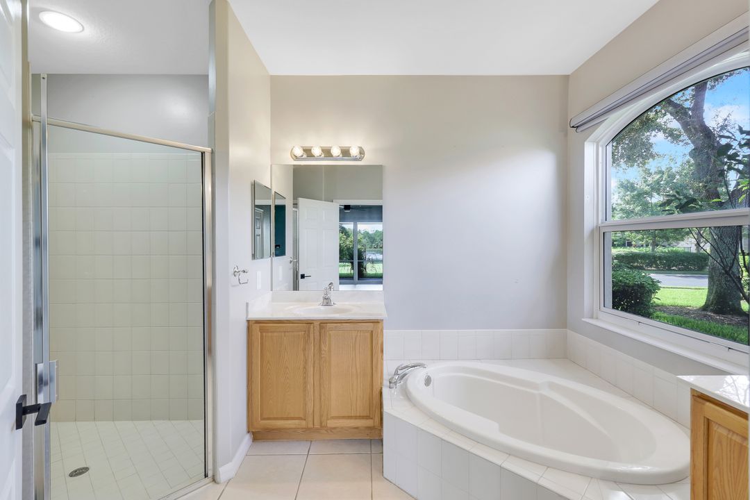 3968 Ruxton Rd, Naples, FL 34116