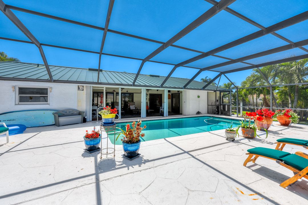 203 6th St, Bonita Springs, FL 34134