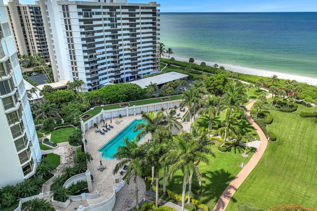 4021 Gulf Shore Blvd N  #203, Naples, FL 34103