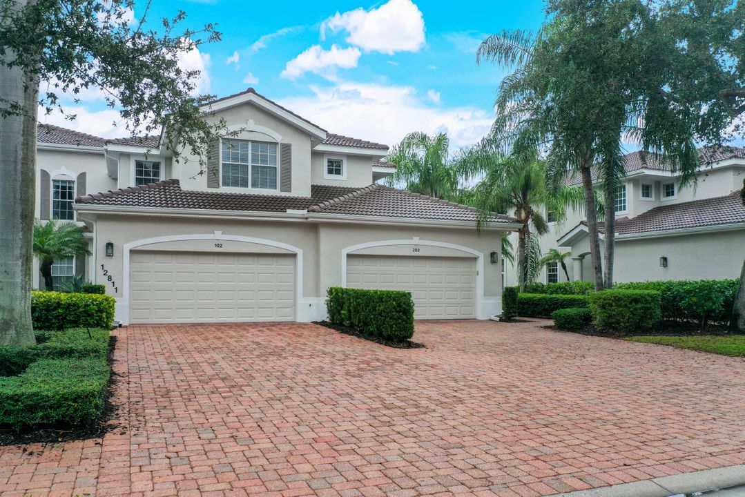 12811 Carrington Cir #202, Naples, FL 34105