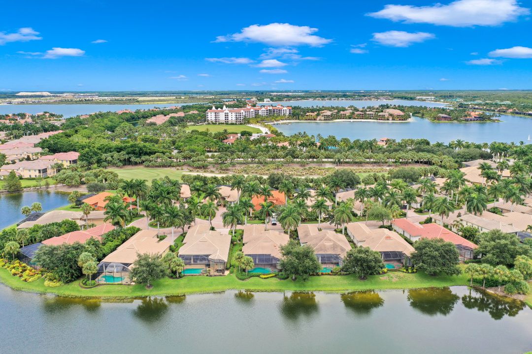 18040 Montelago Ct, Miromar Lakes, FL 33913