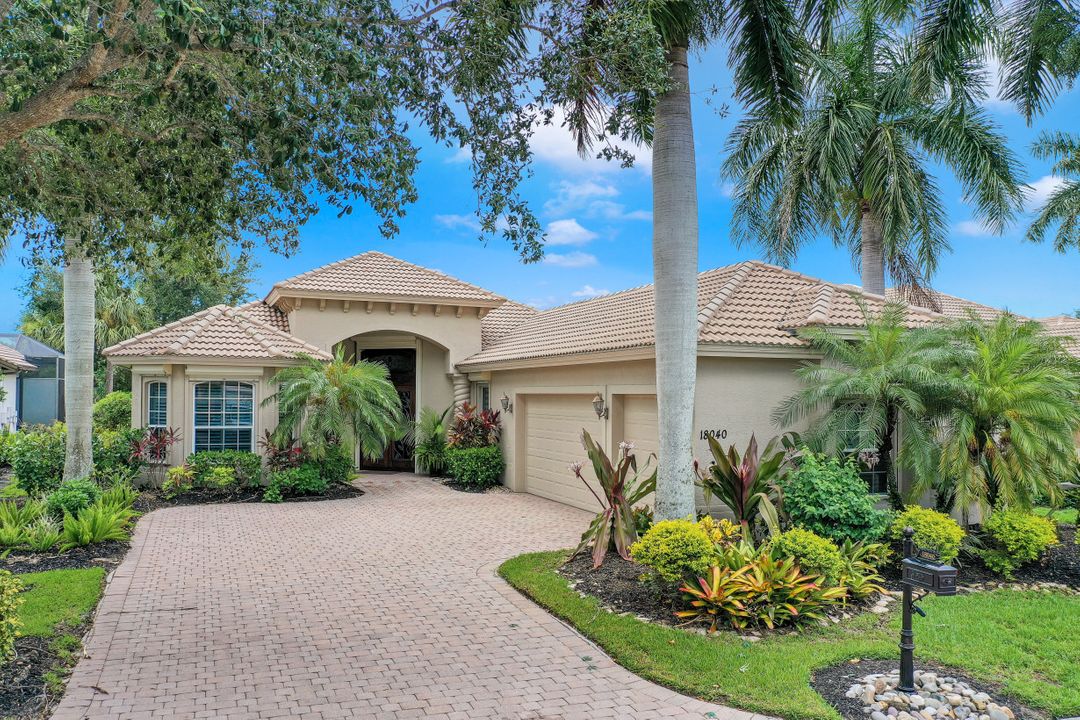 18040 Montelago Ct, Miromar Lakes, FL 33913