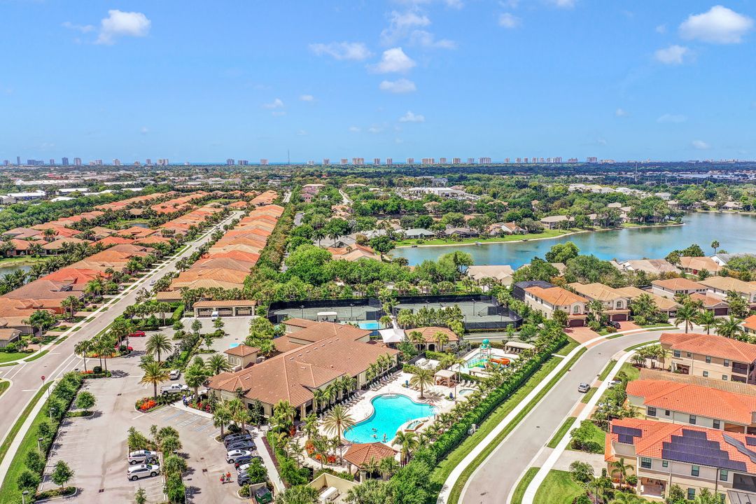 6526 Monterey Point #101, Naples, FL 34105