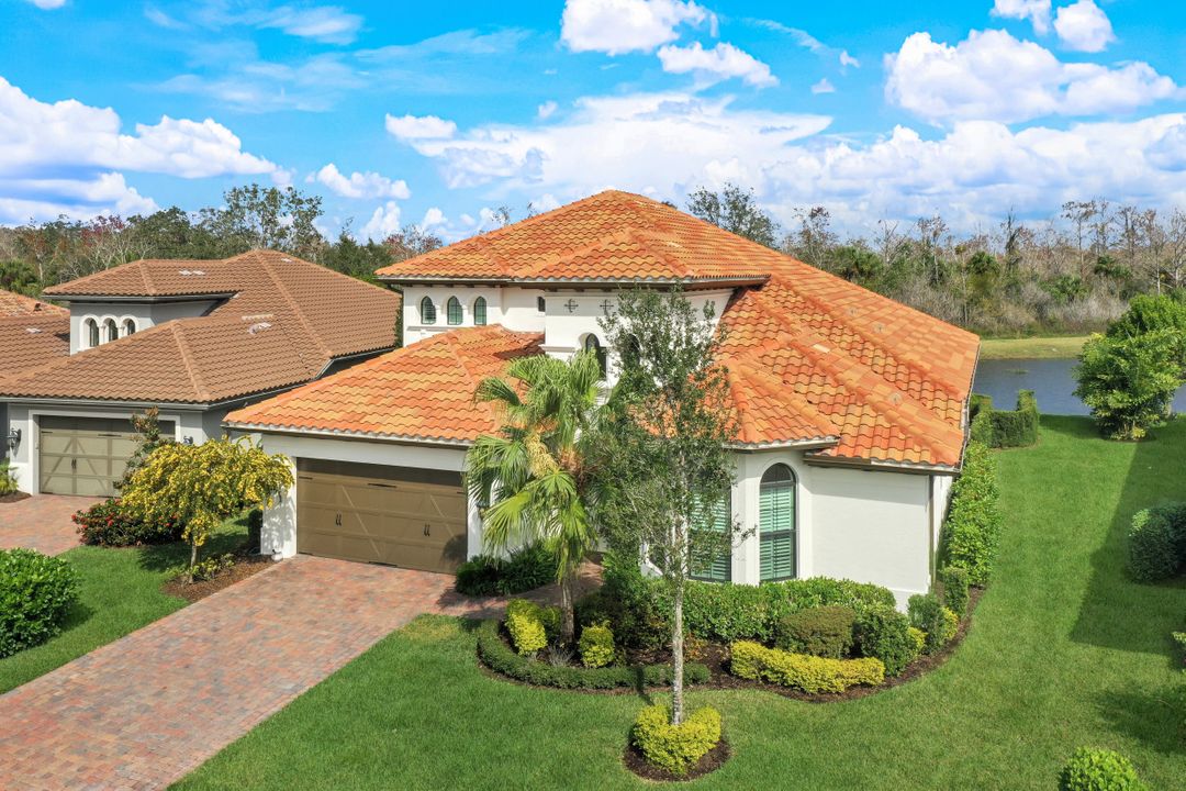 12742 Dundee Ln, Naples, FL 34120