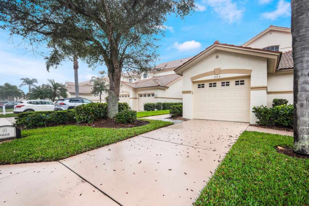 9181 Bayberry Bend #203, Fort Myers, FL 33908