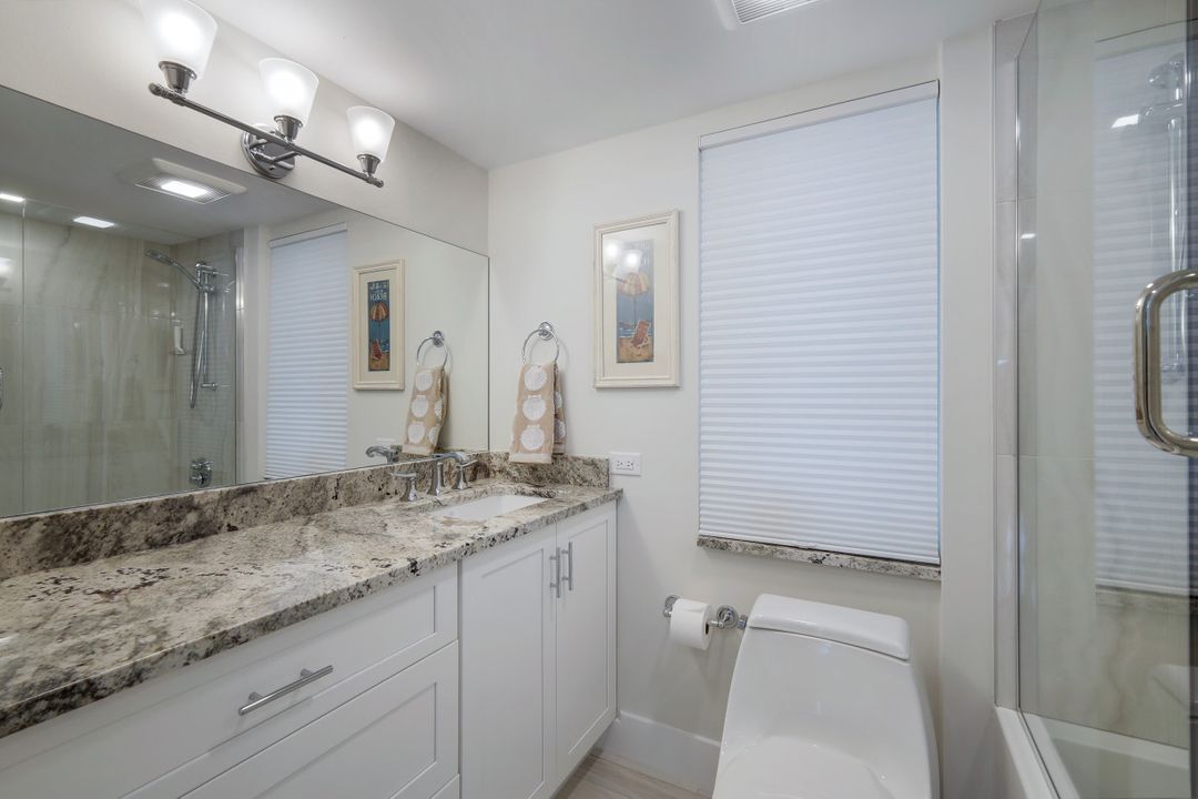 3333 Gulf Shore Blvd N #4, Naples, FL 34103