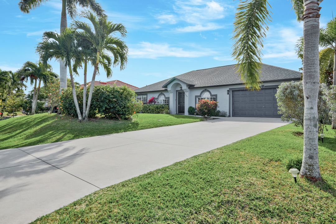 1404 NW 4th St, Cape Coral, FL 33993