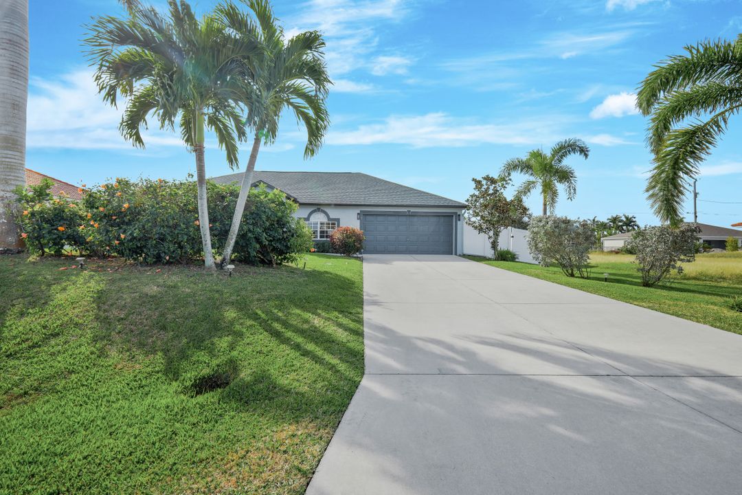 1404 NW 4th St, Cape Coral, FL 33993