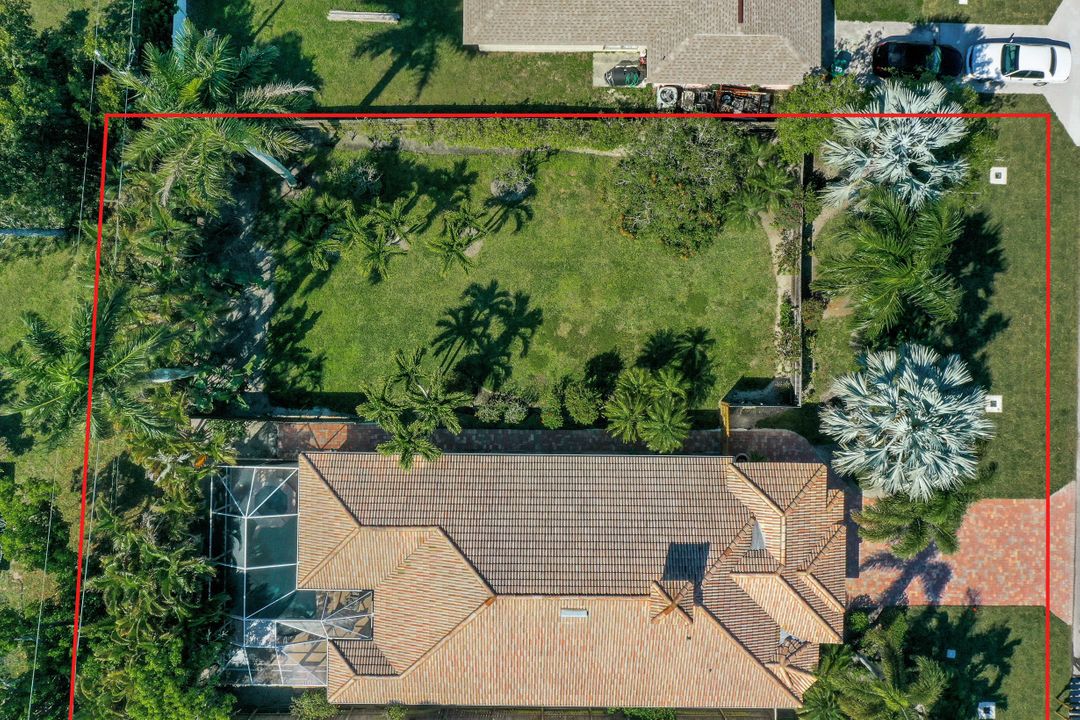 774 105th Ave N, Naples, FL 34108