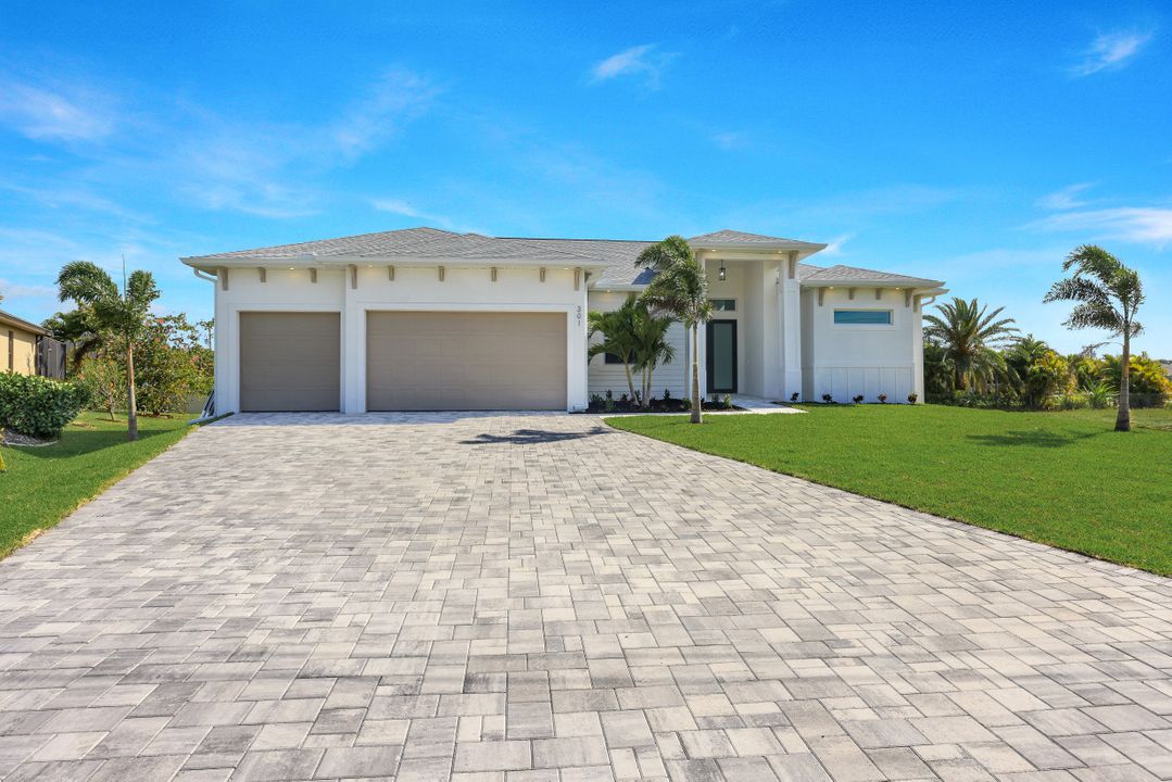 301 SW 33rd Ave, Cape Coral, FL 33991