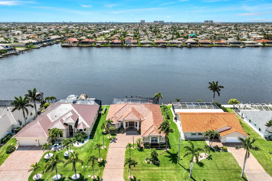 1112 SW 43rd St, Cape Coral, FL 33914