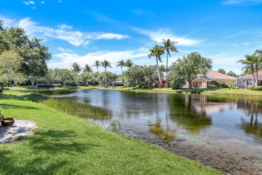 2918 Gilford Way, Naples, FL 34119