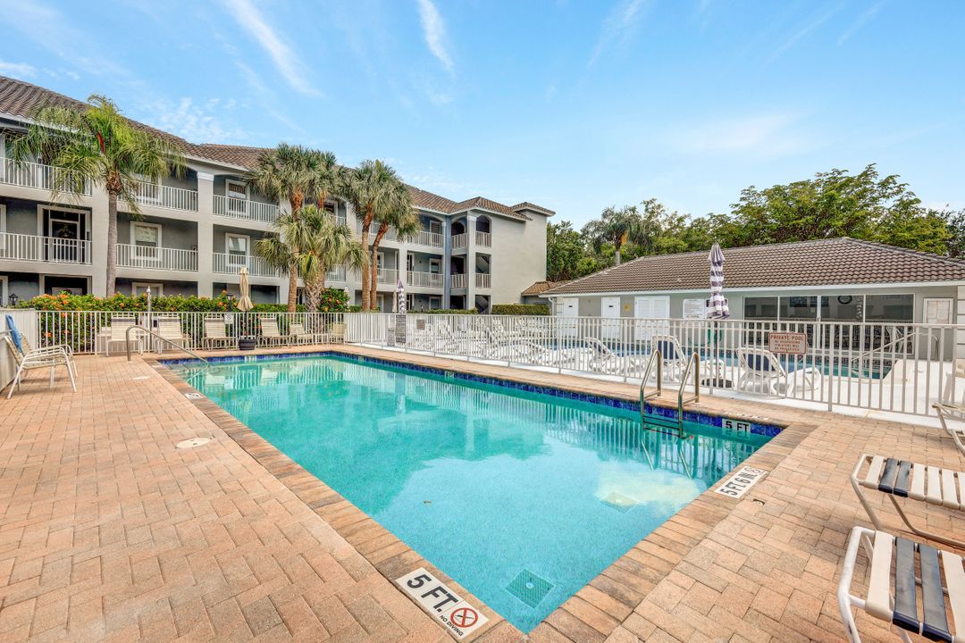 519 Roma Ct #306, Naples, FL 34110