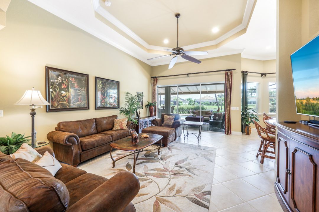 9388 Copper Rock Ct, Naples, FL 34120