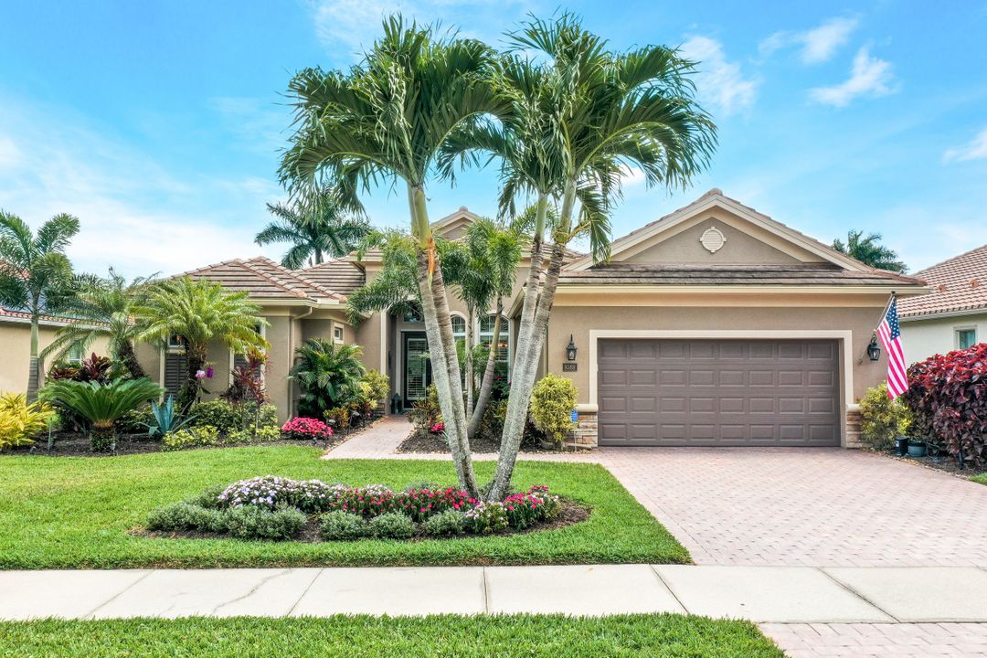 9388 Copper Rock Ct, Naples, FL 34120