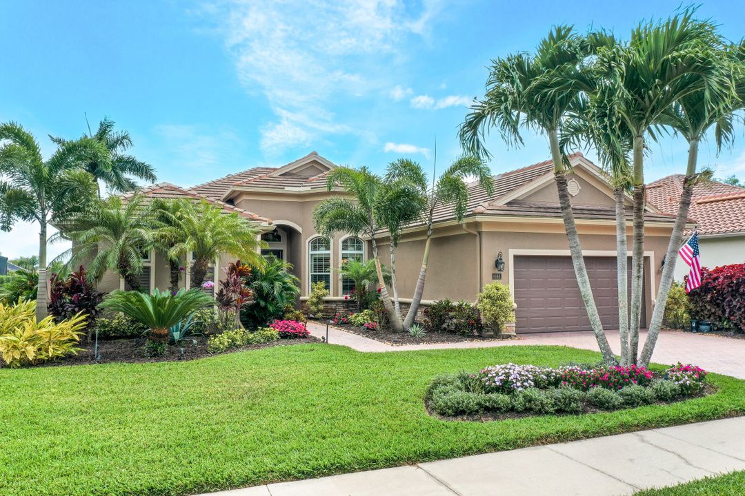 9388 Copper Rock Ct, Naples, FL 34120