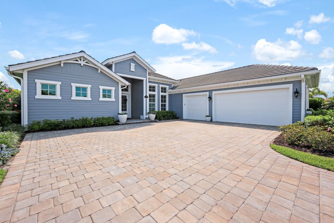 18469 WildBlue Blvd, Fort Myers, FL 33913