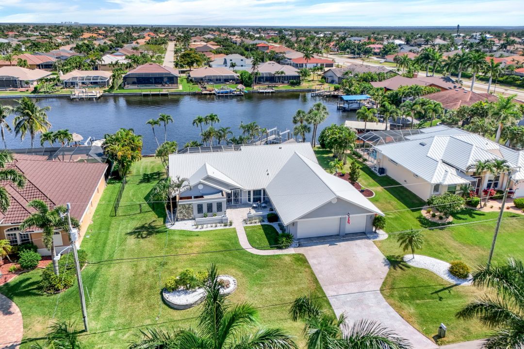 2718 SW 48th Terrace, Cape Coral, FL 33914