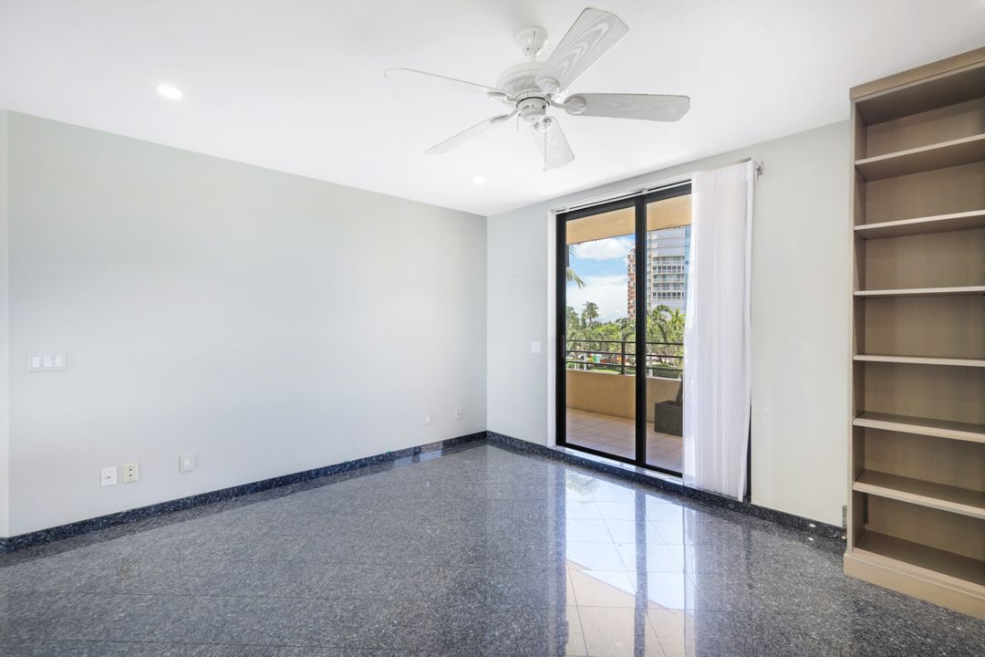 4400 Gulf Shore Blvd N #505, Naples, FL 34103