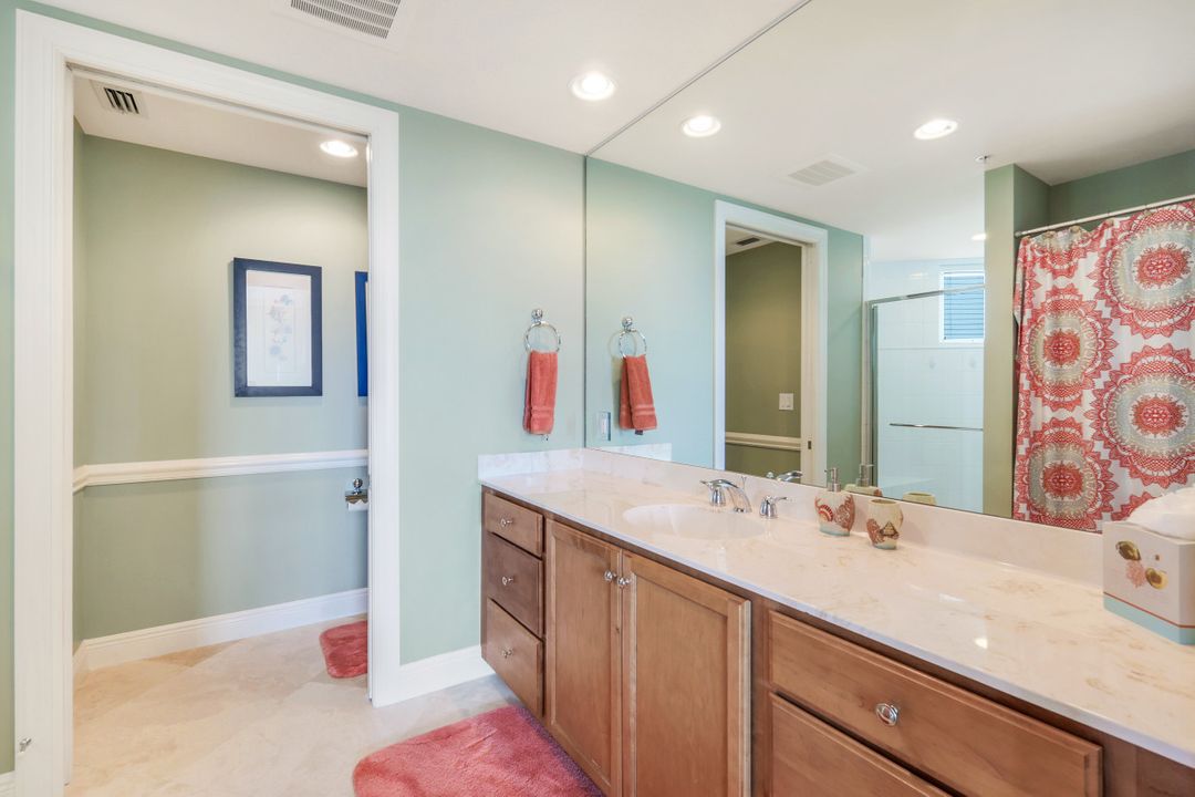 275 Indies Way #605, Naples, FL 34110