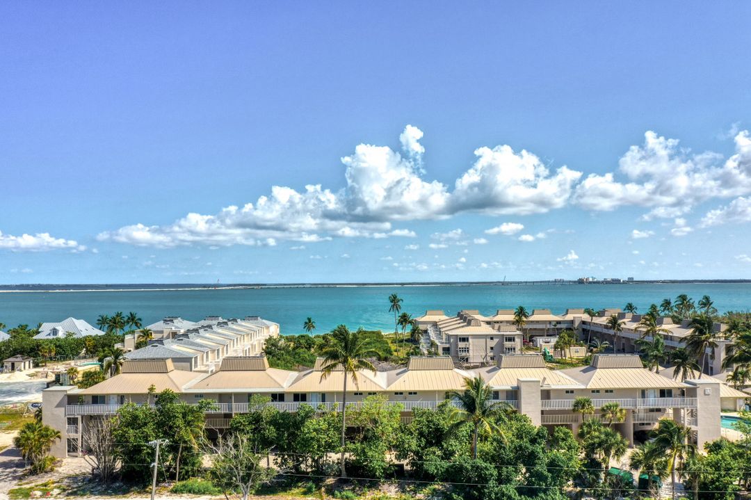 200 Periwinkle Way #114, Sanibel, FL 33957