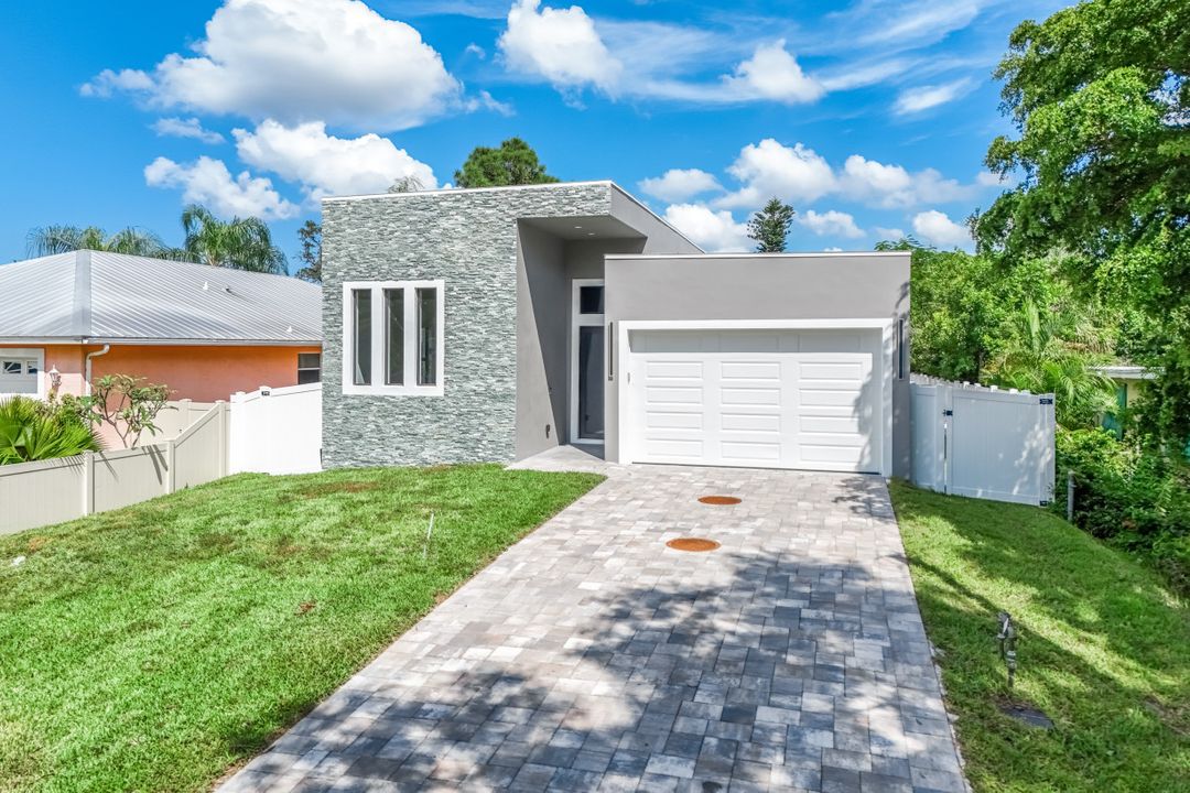 1297 Trail Terrace Dr, Naples, FL 34103