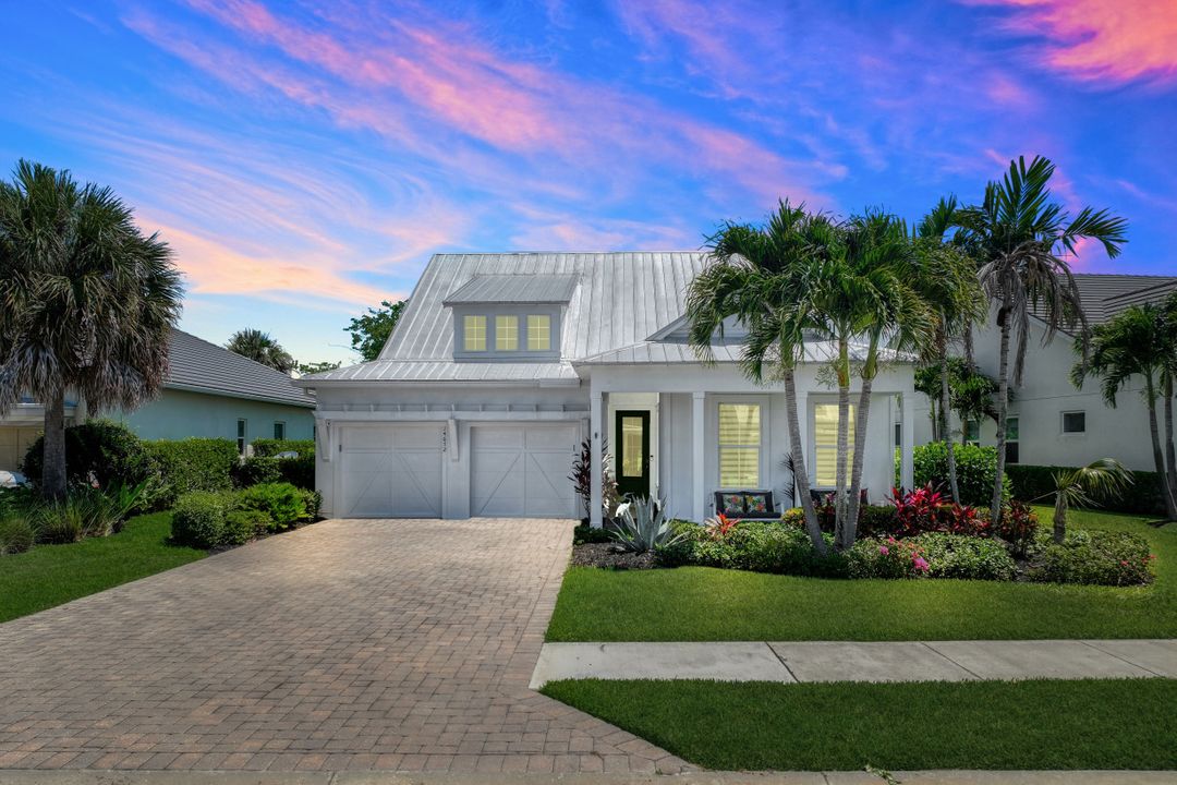 14672 Tropical Dr, Naples, FL 34114