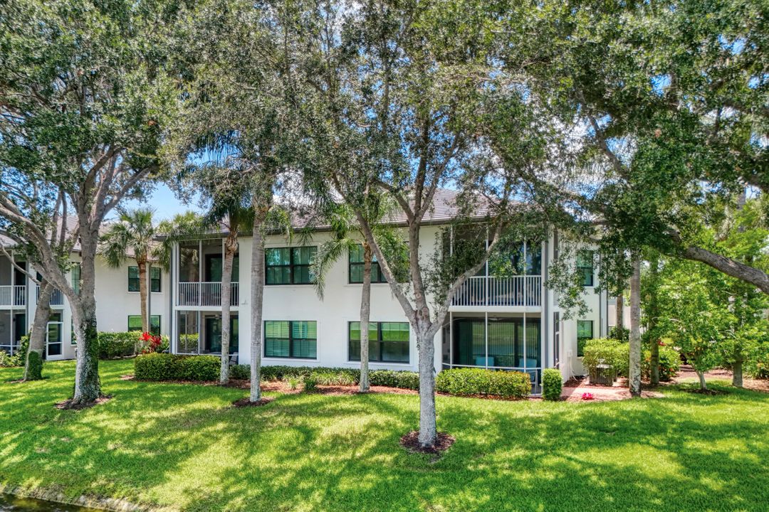 2390 Ravenna Blvd  #101, Naples, FL 34109