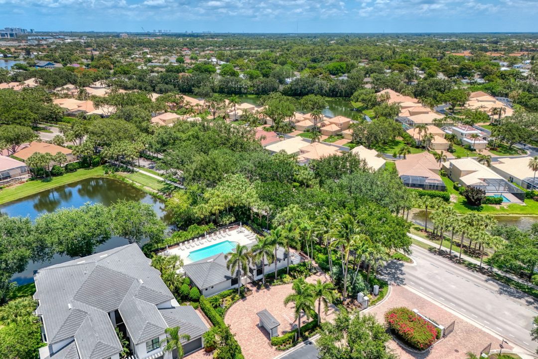 2390 Ravenna Blvd  #101, Naples, FL 34109