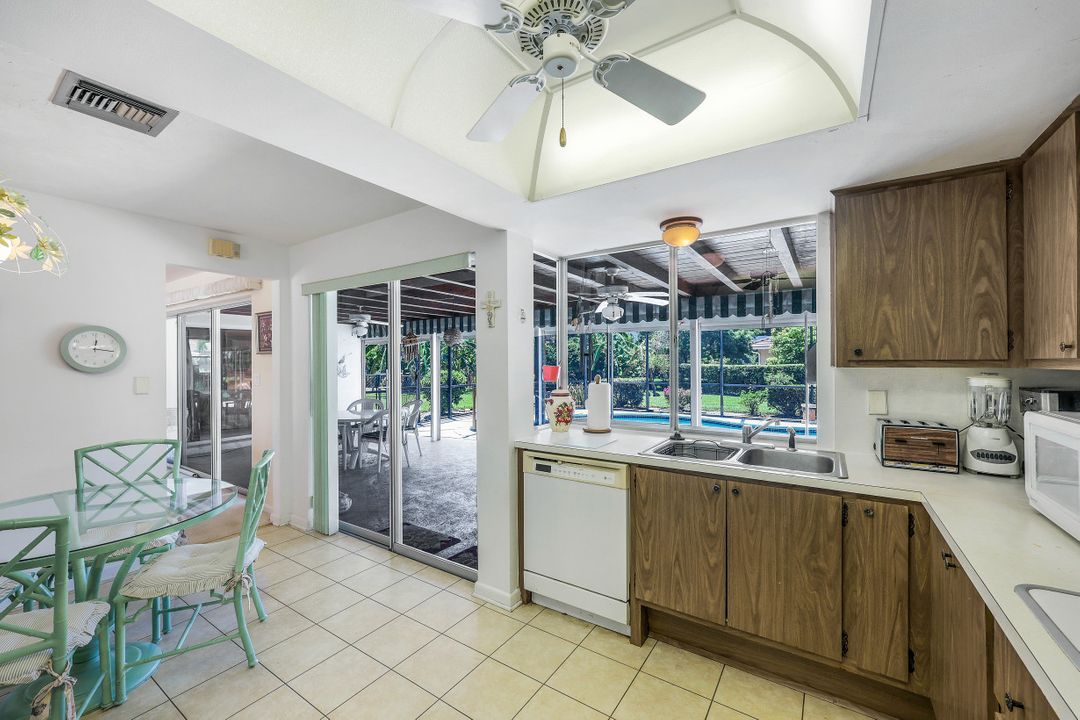 770 Anchor Rode Dr, Naples, FL 34103