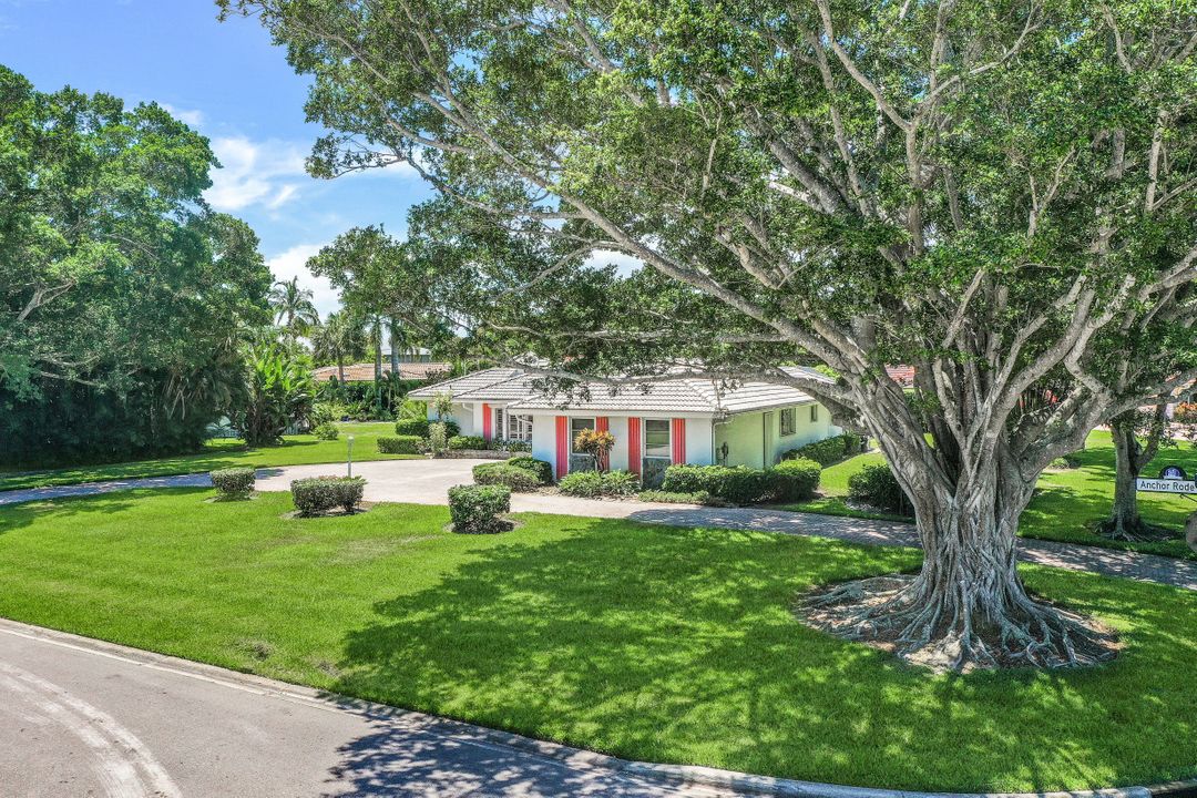 770 Anchor Rode Dr, Naples, FL 34103