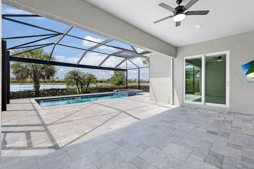 15122 Blue Bay Cir, Fort Myers, FL 33913