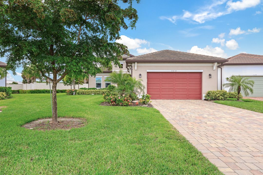 3616 Sapphire Cv Cir, Naples, FL 34114