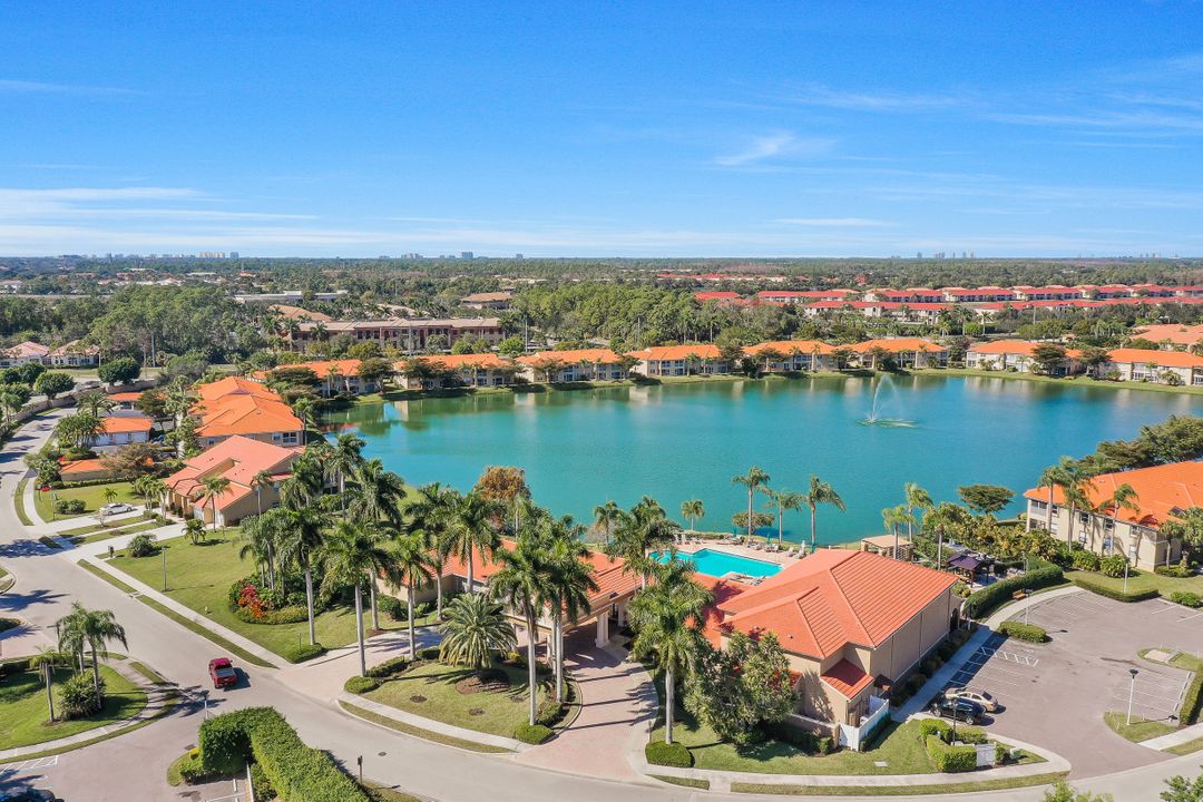 6320 Huntington Lakes Cir #103, Naples, FL 34119